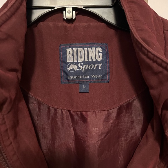 Riding Sport Equestrian Wear Red Vest - Picture 3 of 3